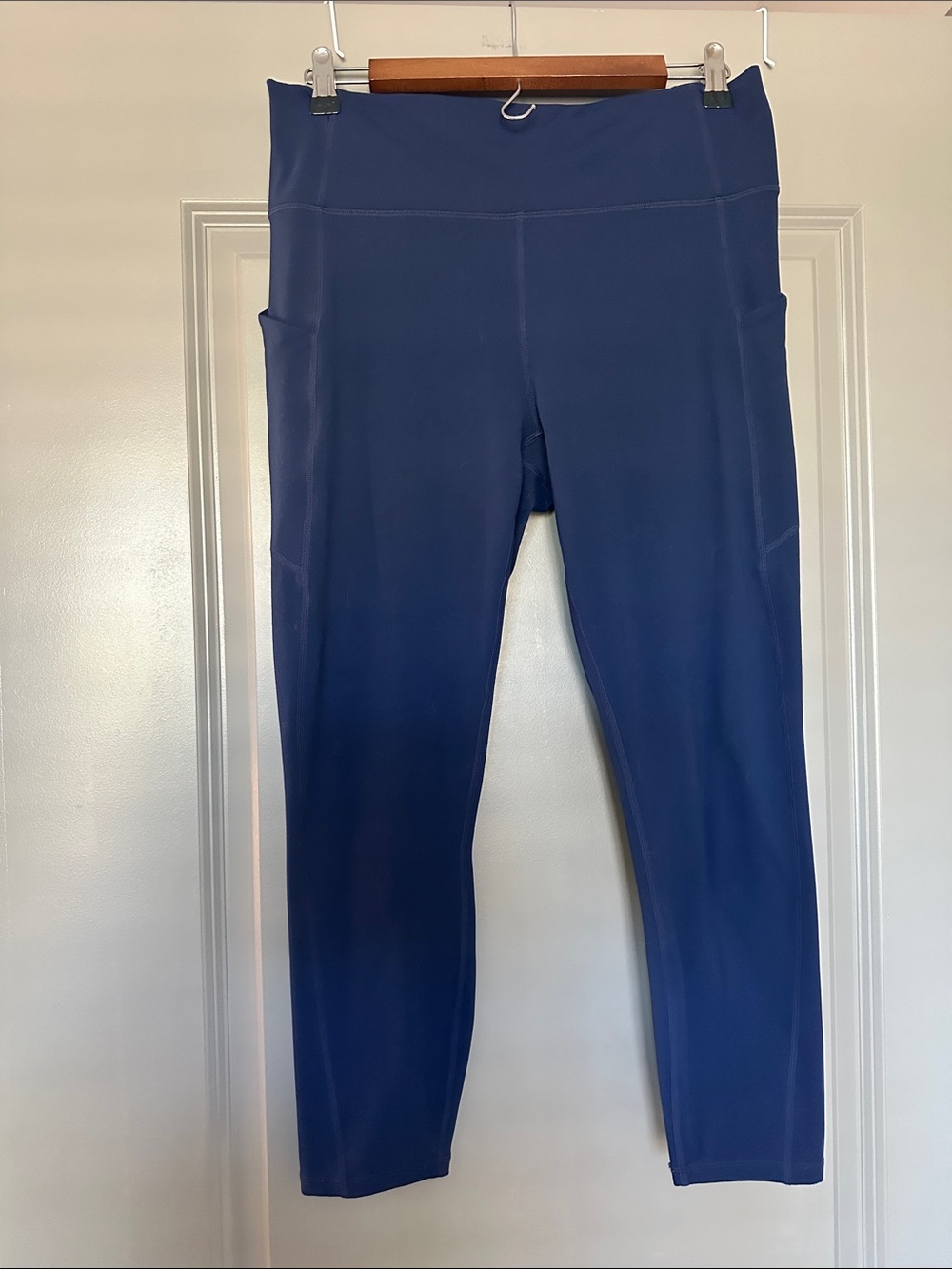 Fabletics PureLuxe Capri Leggings